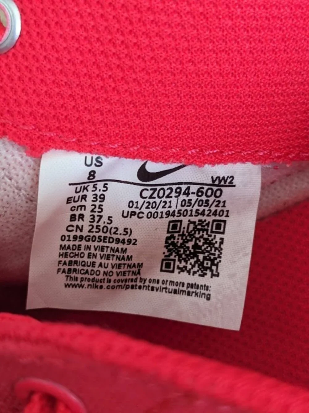 LIKE NEW NIKE WOMEN'S Court Legacy Canvas 'Red' SIZE 8
